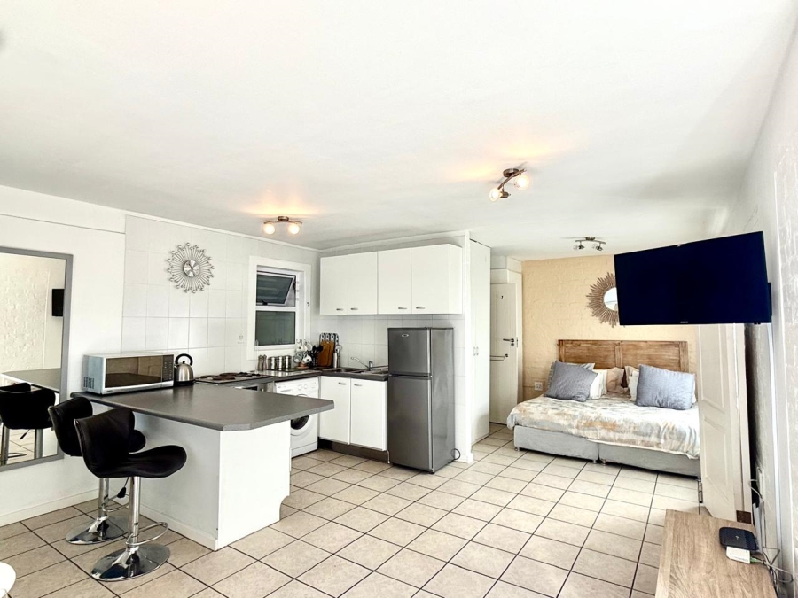 To Let 0 Bedroom Property for Rent in Green Point Western Cape